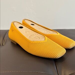 Vivaia Yellow Knit Flats with Ribbed Texture Size 40.5